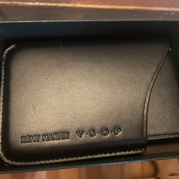 Rémy Martin VSOP Leather Pocket Card Holder - Picture 3 of 4